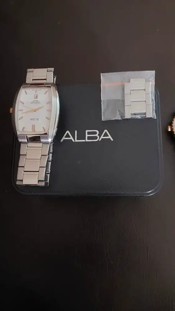 Dijual jam tangan Alba