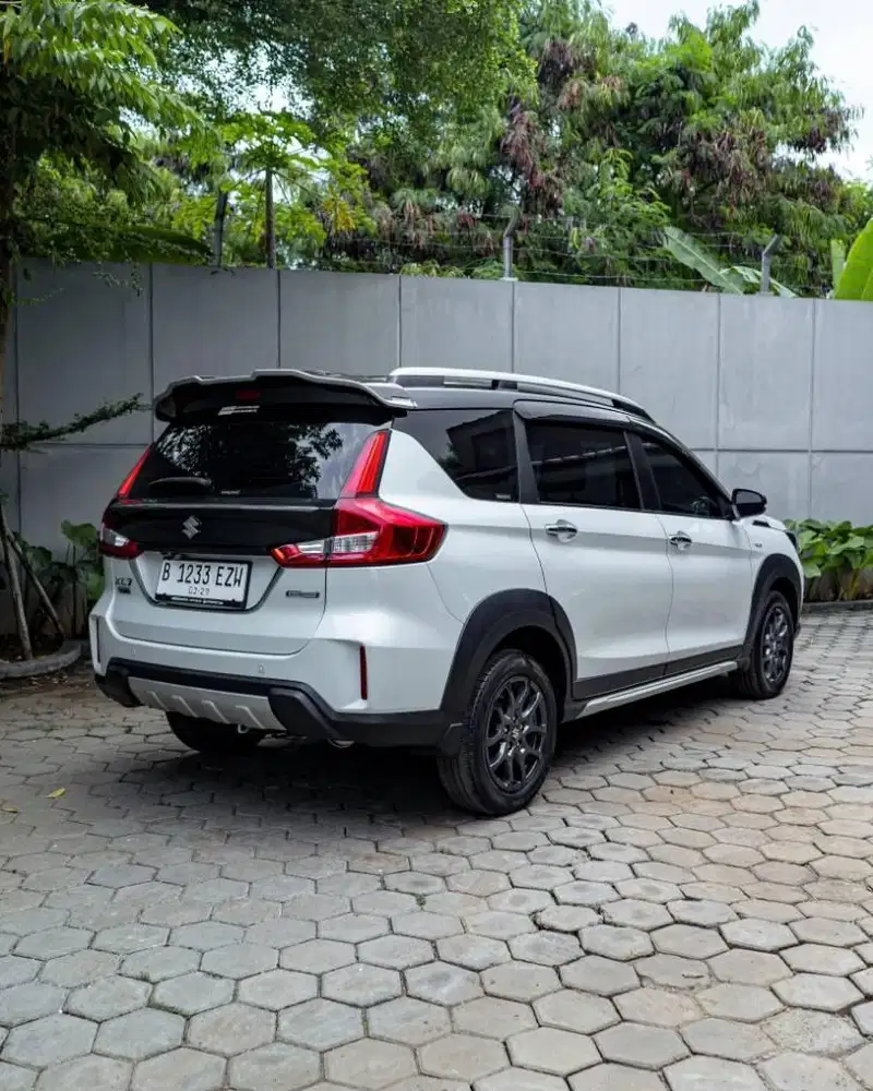XL7 Hybrid 2024 AT km 40rb TERMURAH