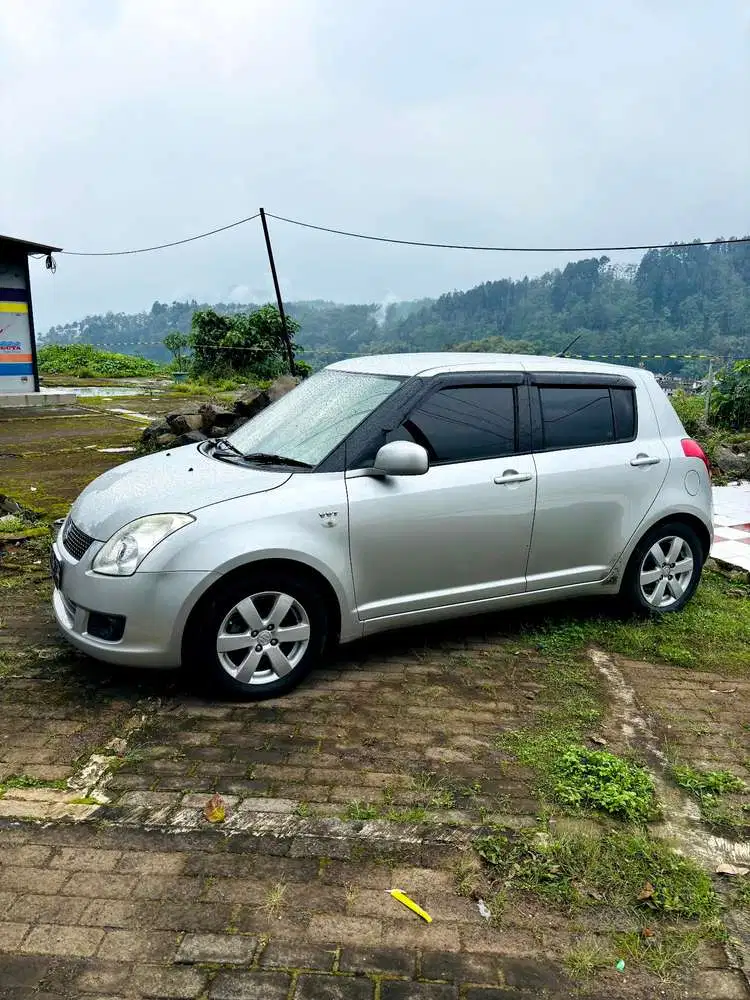 Suzuki Swift 2011 Bensin