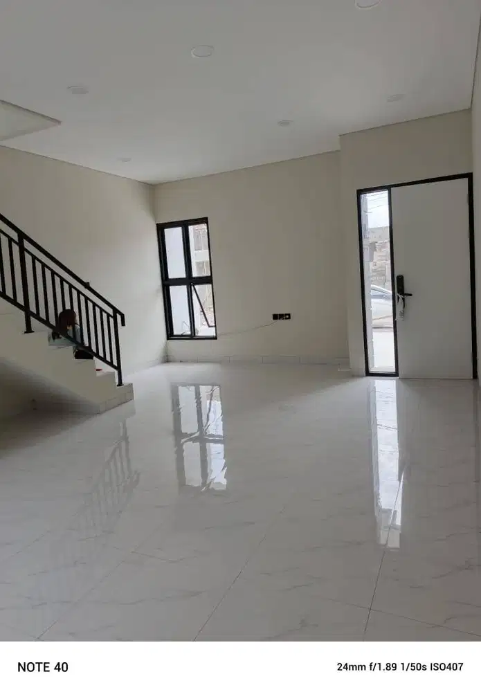 Disewakan rumah baru di Depok dekat stasiun Depok Baru (+-5-10 menit)