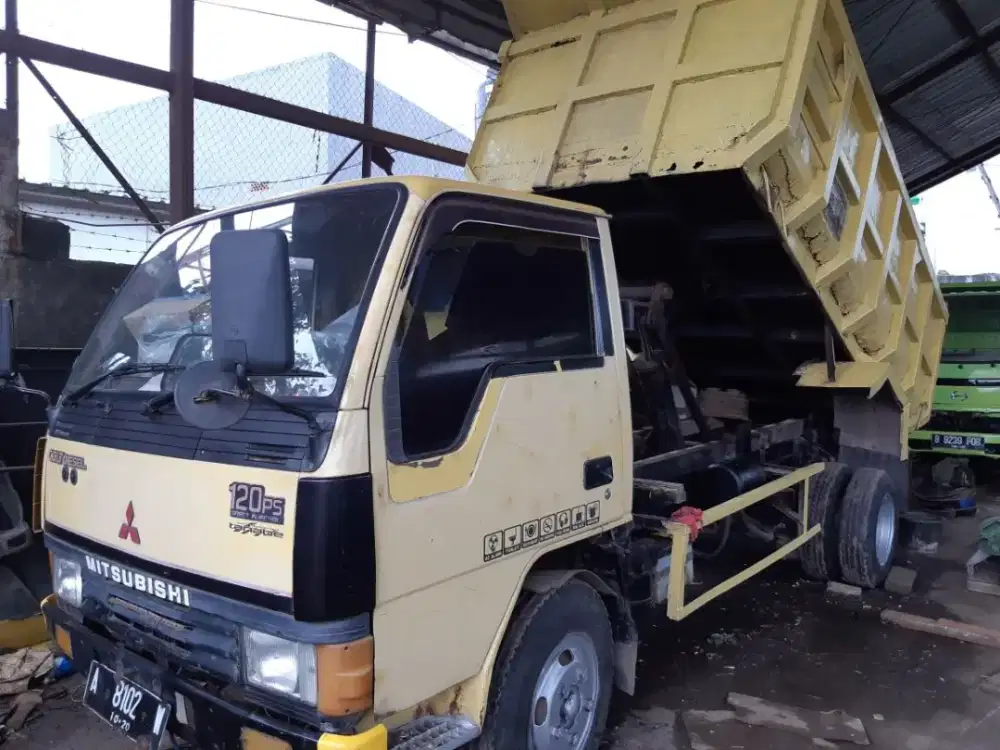 Mitsubishi colt diesel ps 120  dump besi tahun 2004
