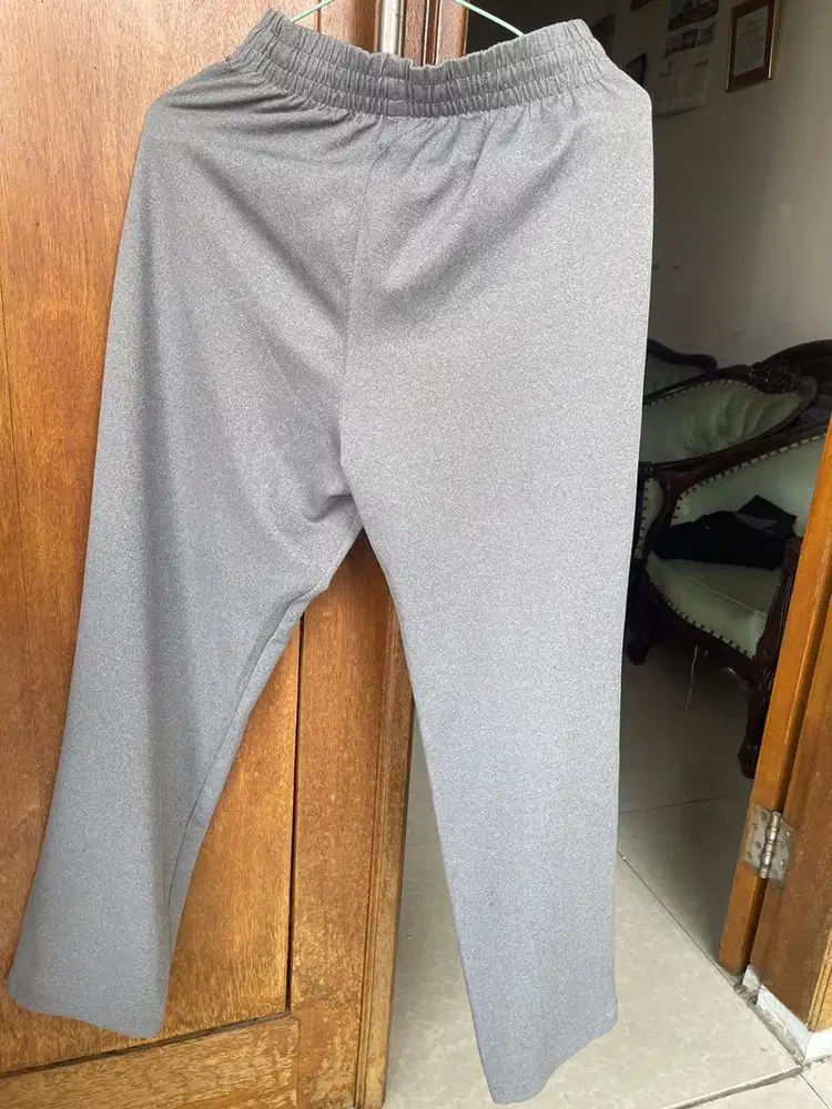 BY celana olahraga size  24-32