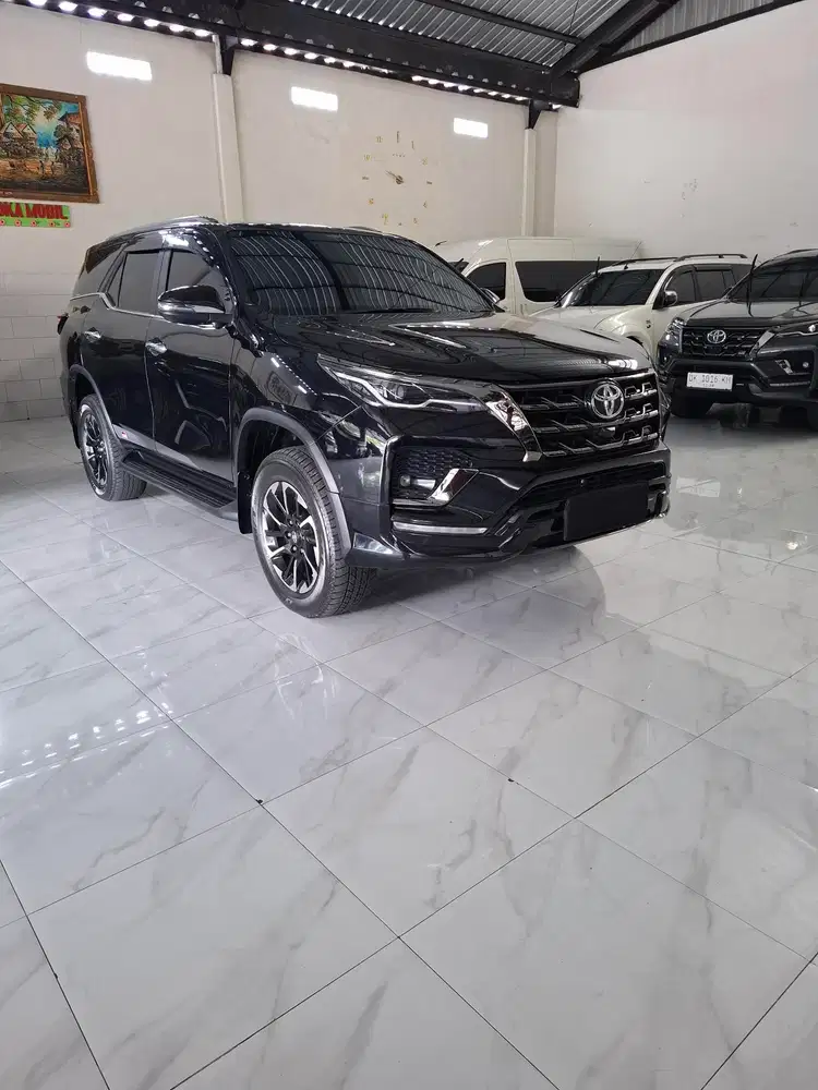 Fortuner VRZ GR sport 2.8