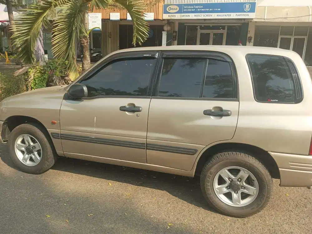 Suzuki Escudo 2003 Bensin
