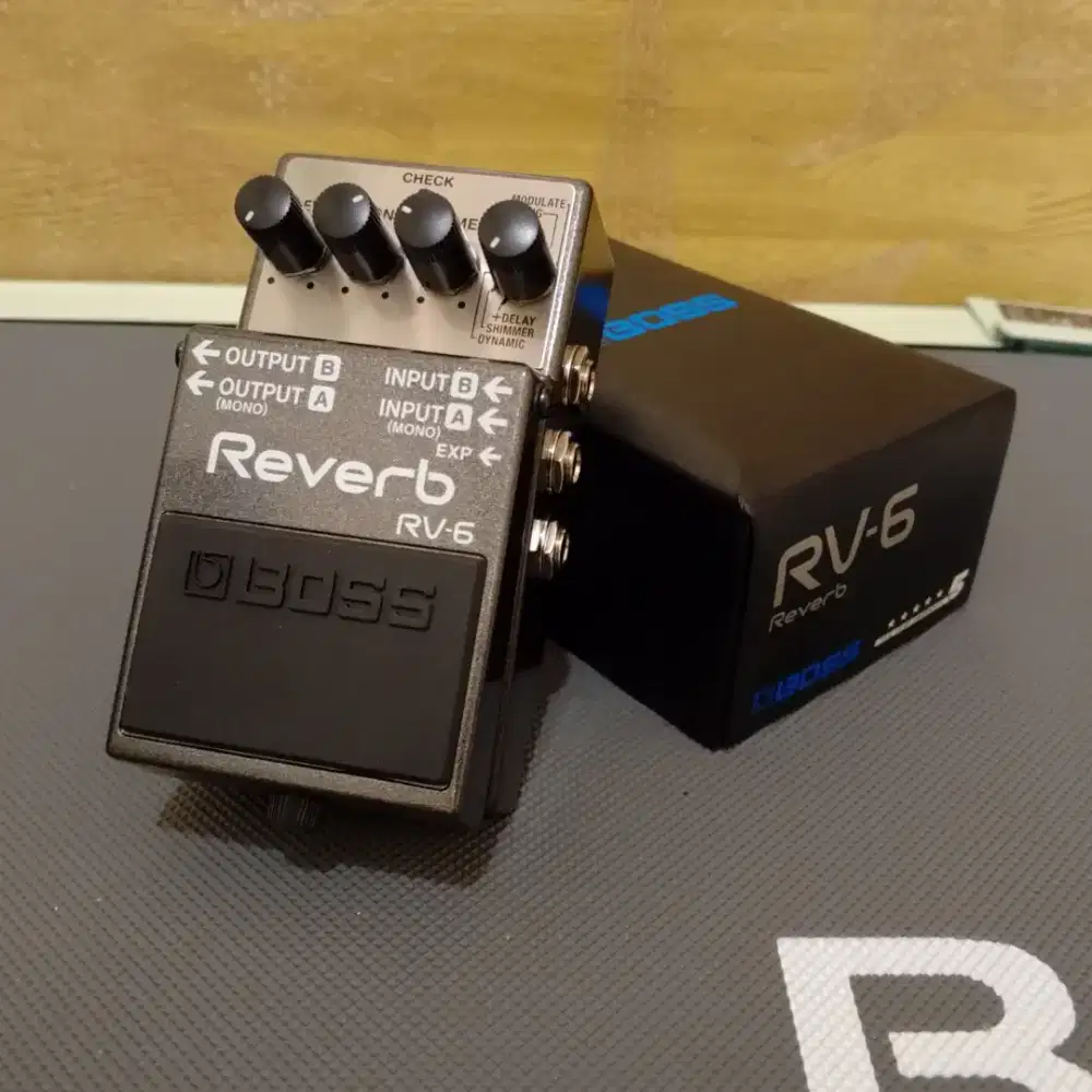 BOSS RV 6 Digital Synth Processor