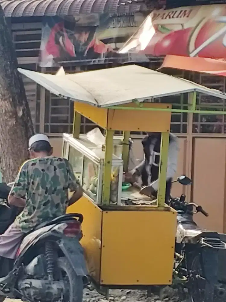 Dicari sopir bawa canter