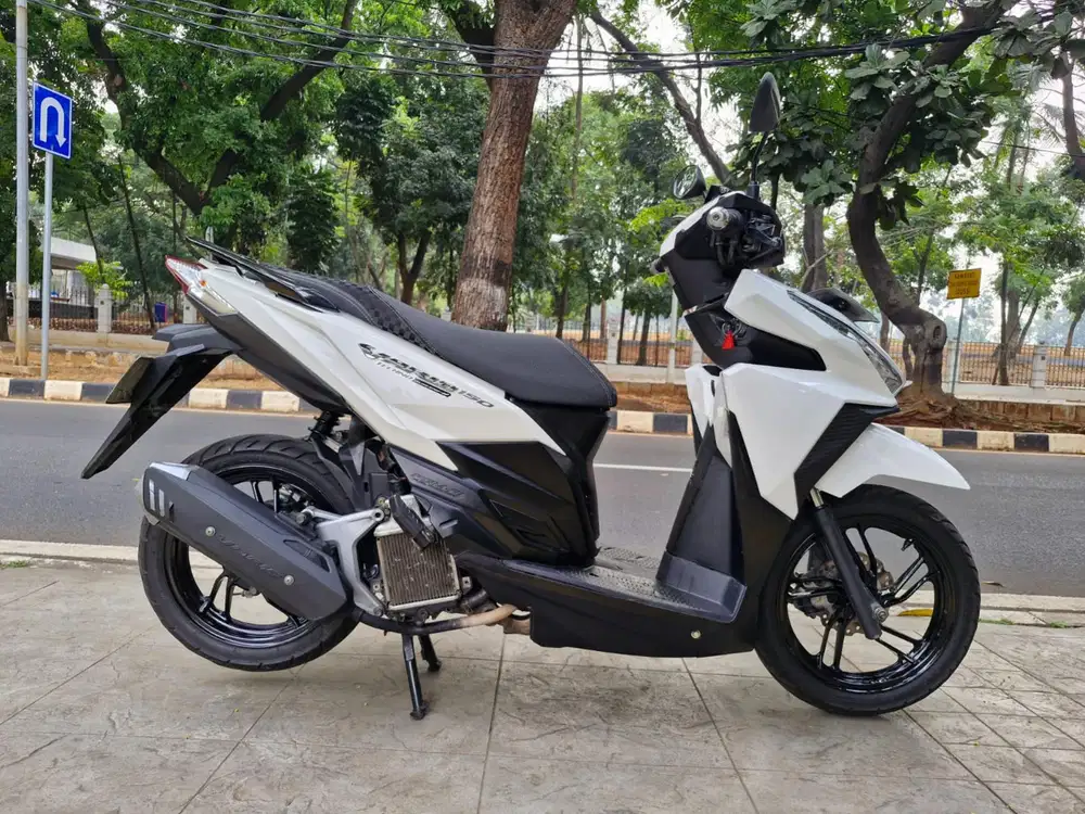 DIJUAL CASH HONDA VARIO LED OLD 150 THN 2017 PJK IDUP SIAP PAKAI