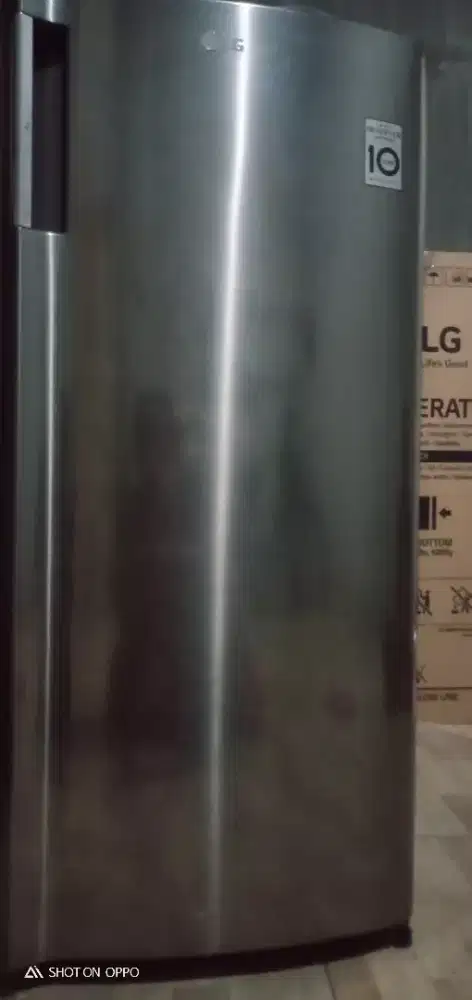 Di jual kulkas LG