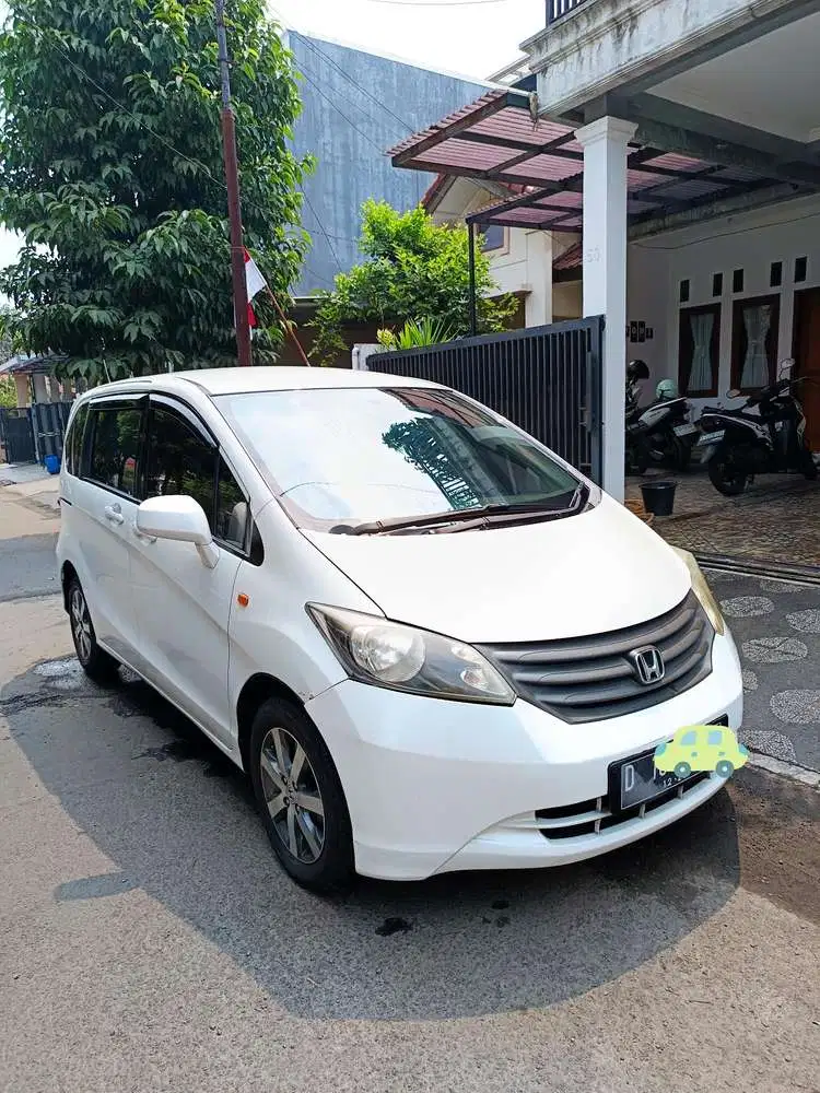 Honda Freed 2011 Bensin