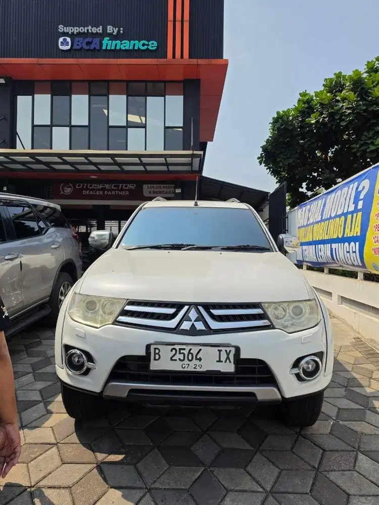 Pajero dakar 4x2 matic 2014