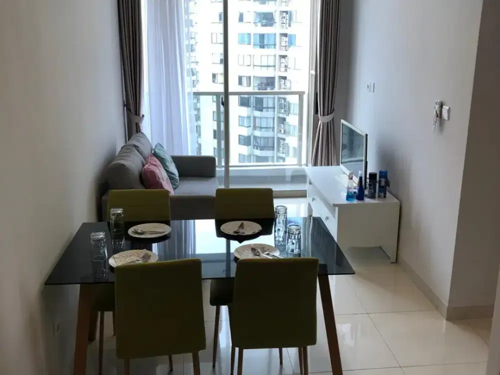 Sewa Apartemen Taman Anggrek Residence - Tipe Suite 3 BR, Full Furnish, Murah