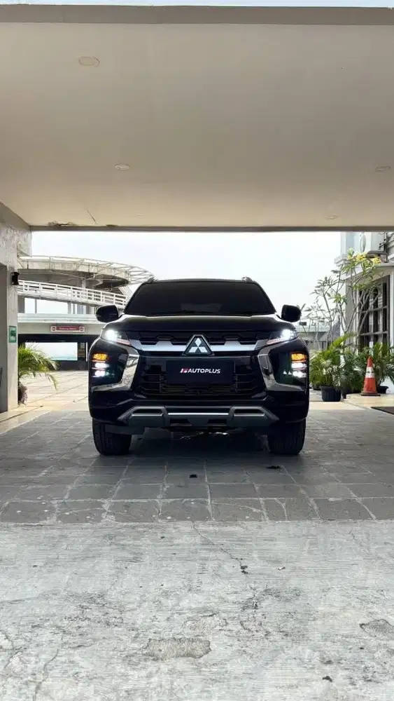 Mitsubishi Pajero 4x4 Dakar Ultimate Sunroof 2025
