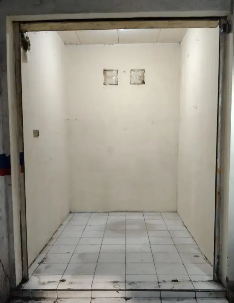 Disewakan Kios Dagang jalan raya Utama ramai 200 mtr dr St Jatinegara
