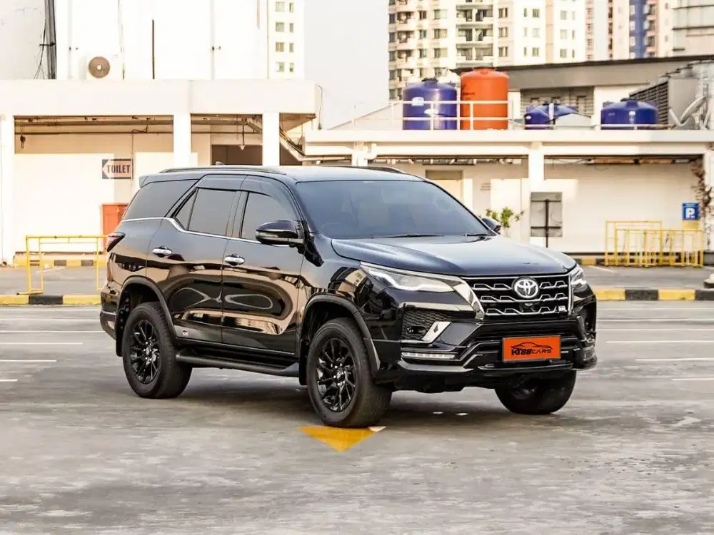 Toyota Fortuner GR 2.8 AT Tahun 2024 Tdp 37 JT