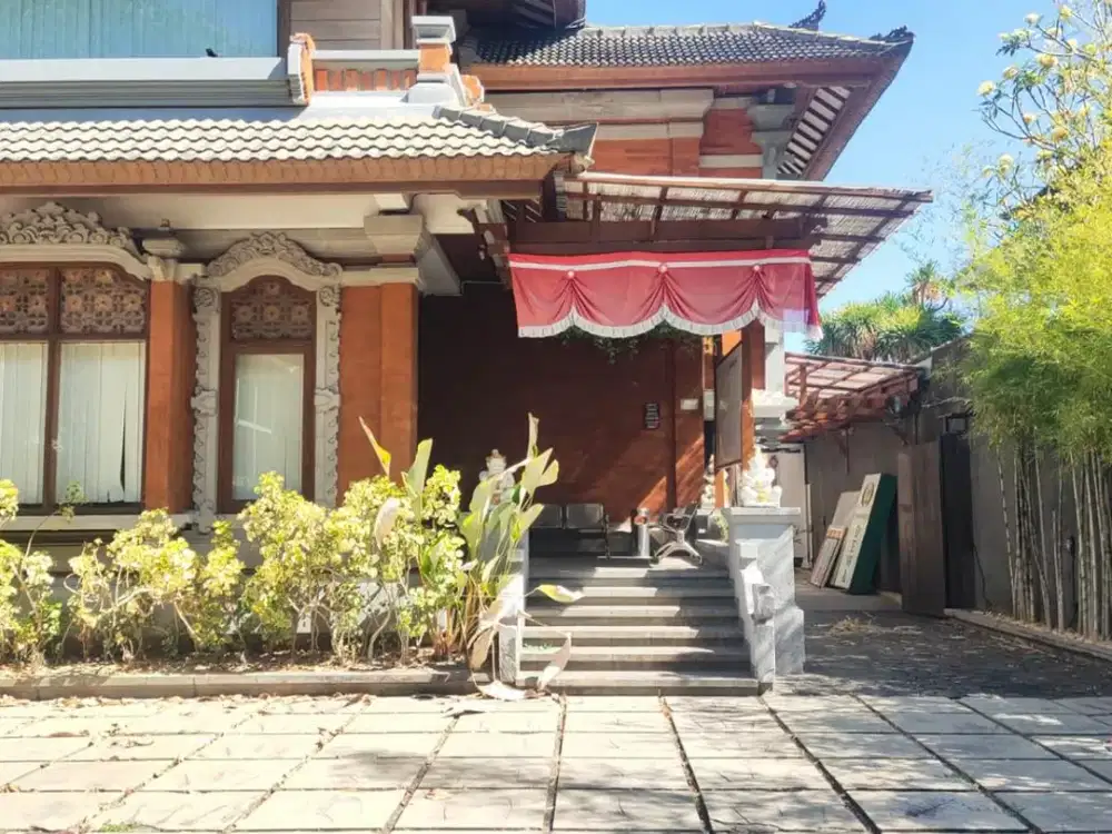 Bangunan Ex-Kantor Luas Disewakan di Renon, Denpasar Selatan