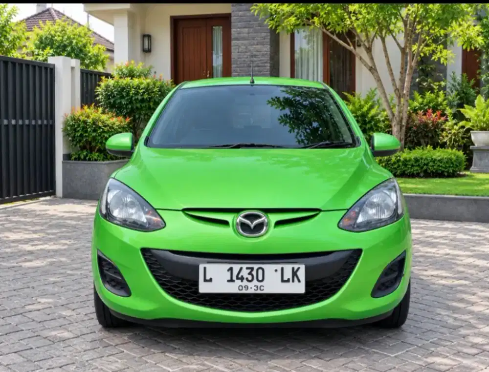 MAZDA2 HATCHBACK 1.5 S MANUAL 2011 HIJAU