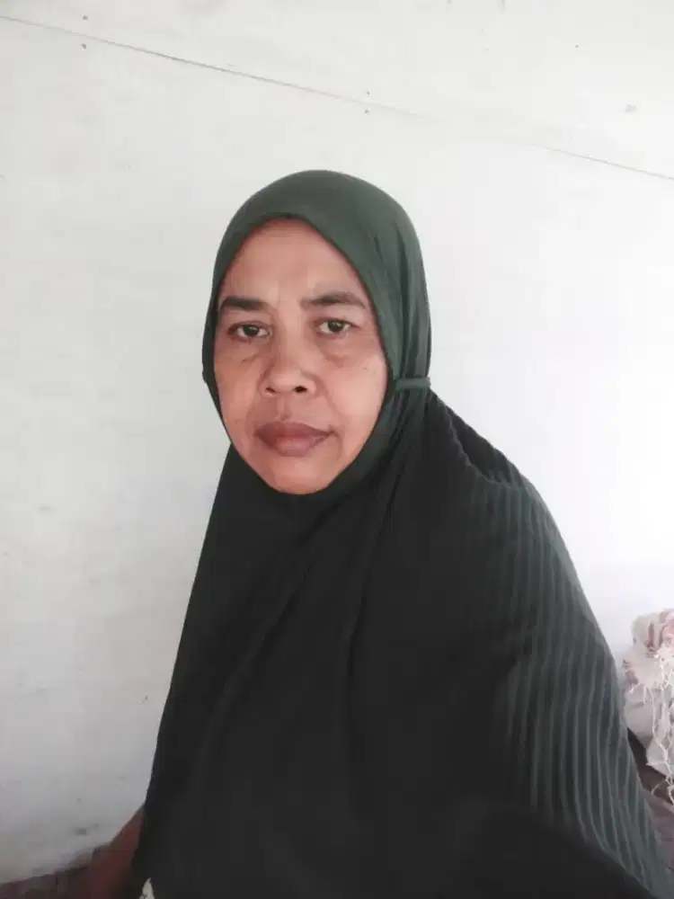 Bantu kaka perempuan cari loker