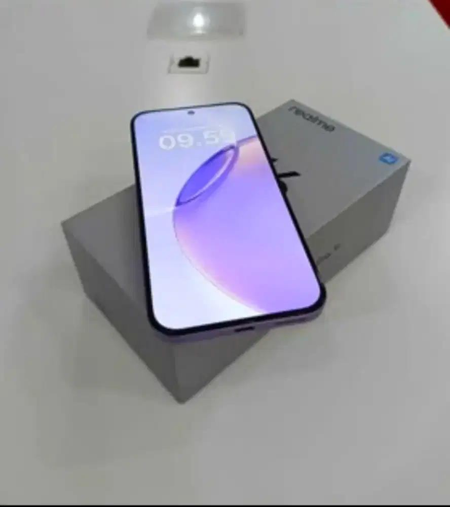 Reallme  16bpro 5G 12/256,fulset,no minus,belum pernah bongkar.seken