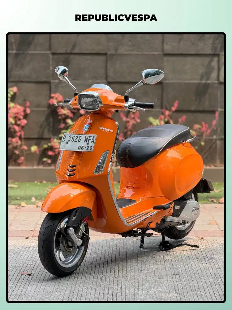 TERMURAH PIAGGIO VESPA SPRINT 150 IGET ABS TAHUN 2018 ORANGE