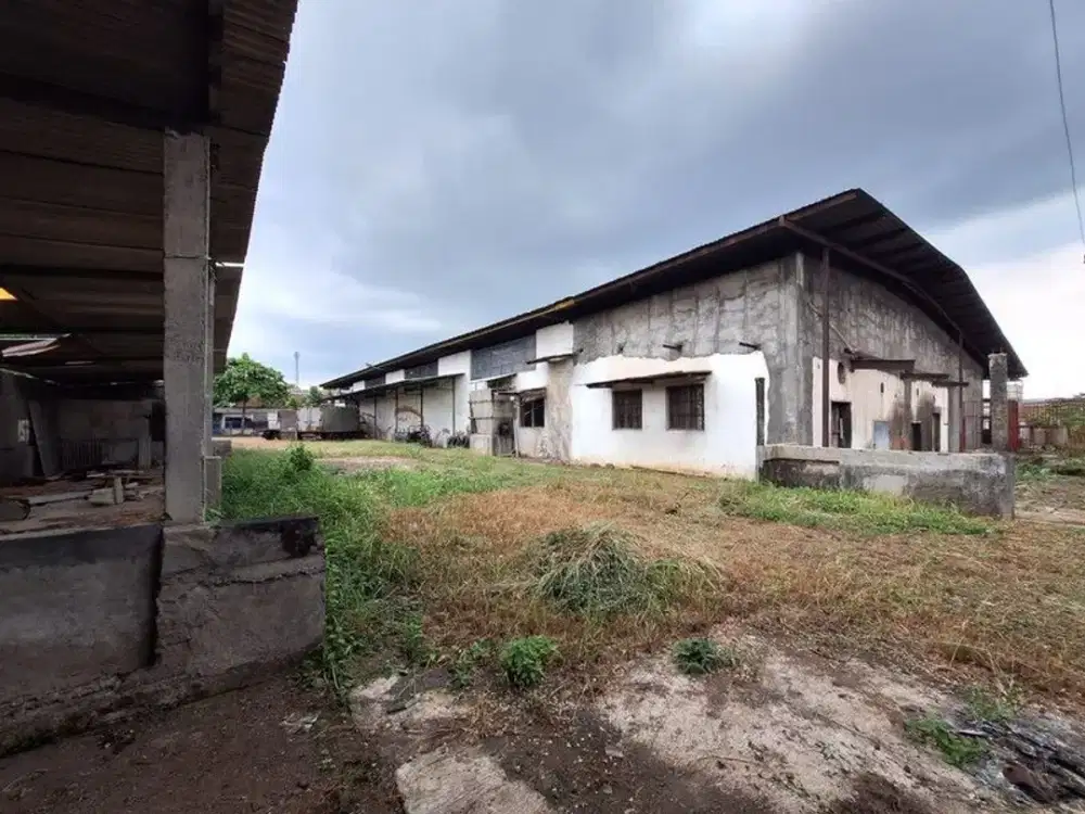 Dijual Cepat Gudang/Gedung Komersial di Karanganom, Klaten