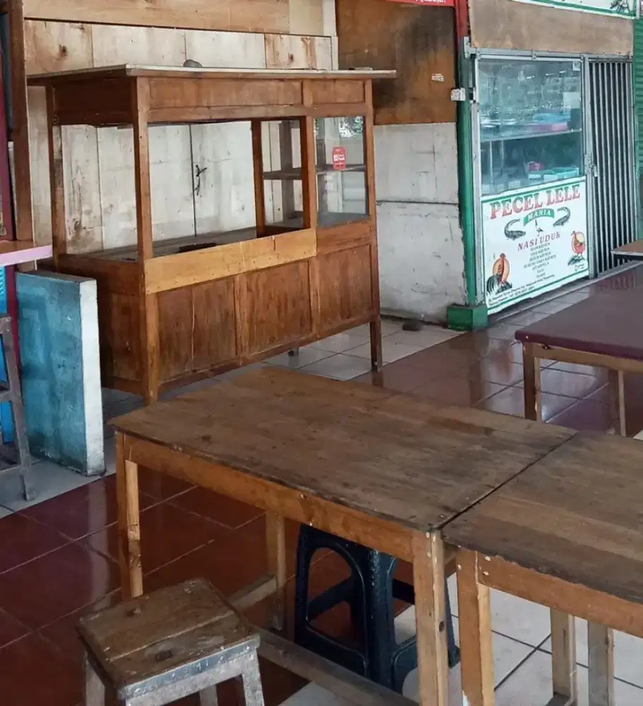 GEROBAK BASO dan meja