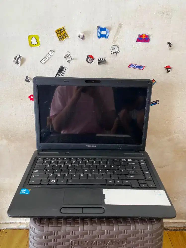 JUAL LAPTOP TOSHIBA C640 INTEL CORE I3 M380 RAM4GB HDD320GB WIN7 ORI