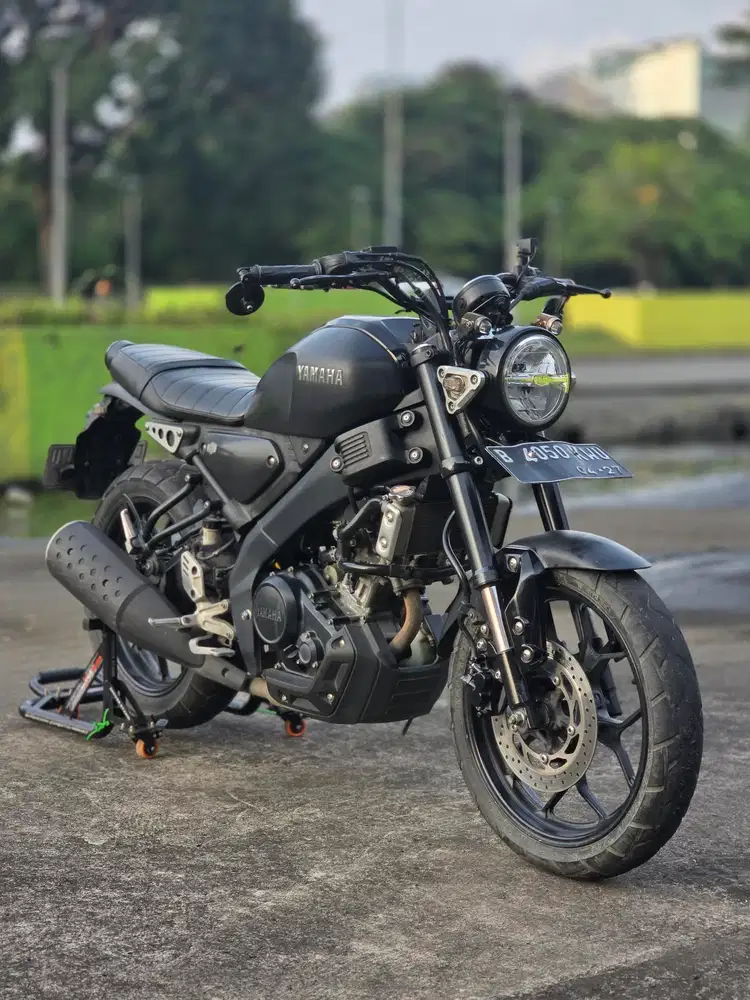 Yamaha XSR 155 Black