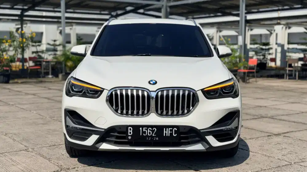 BMW X1 F48 xLine Panoramic, putih 2021