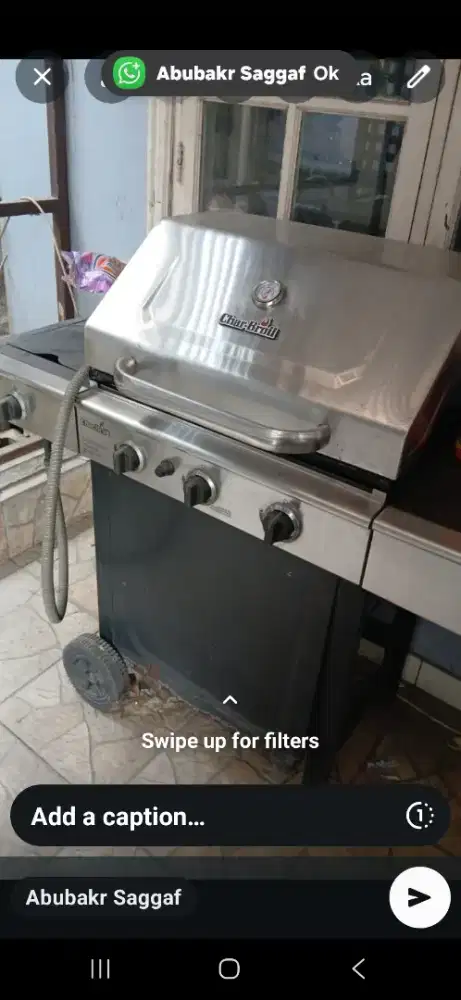 Oven getra. Gril. Lemari es.2shafing dish. rack bekry. Meja resto.