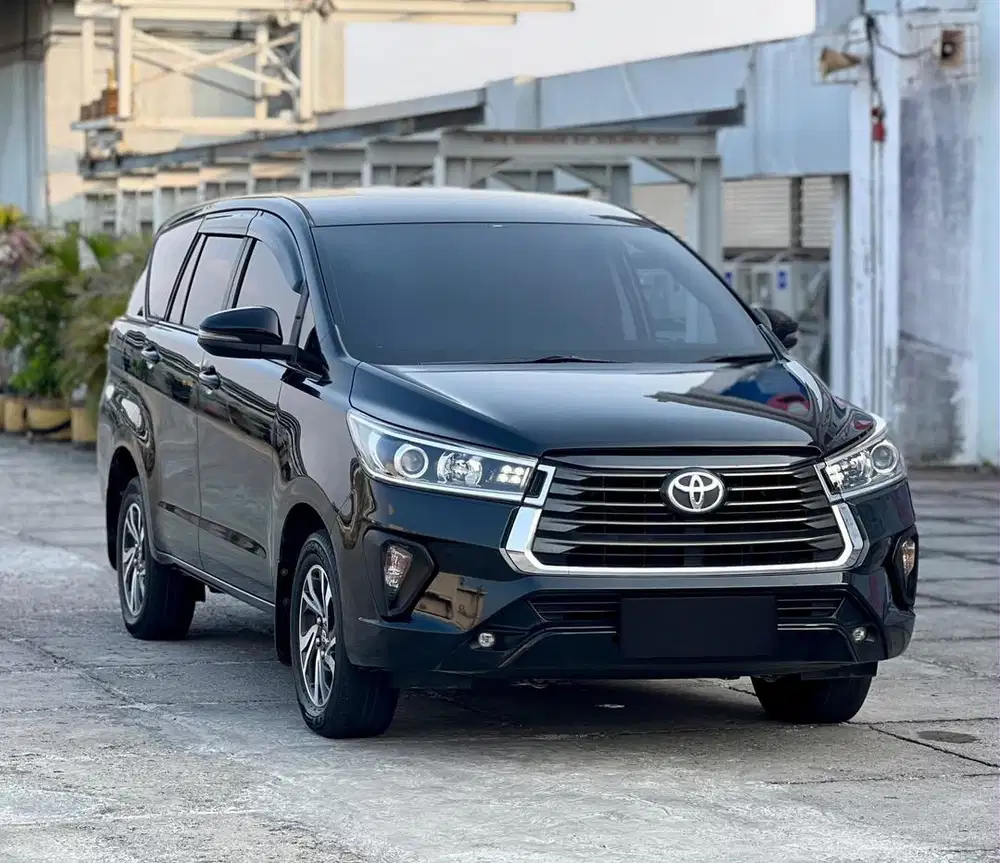 TOYOTA Kijang Innova Reborn V Bensin 2022