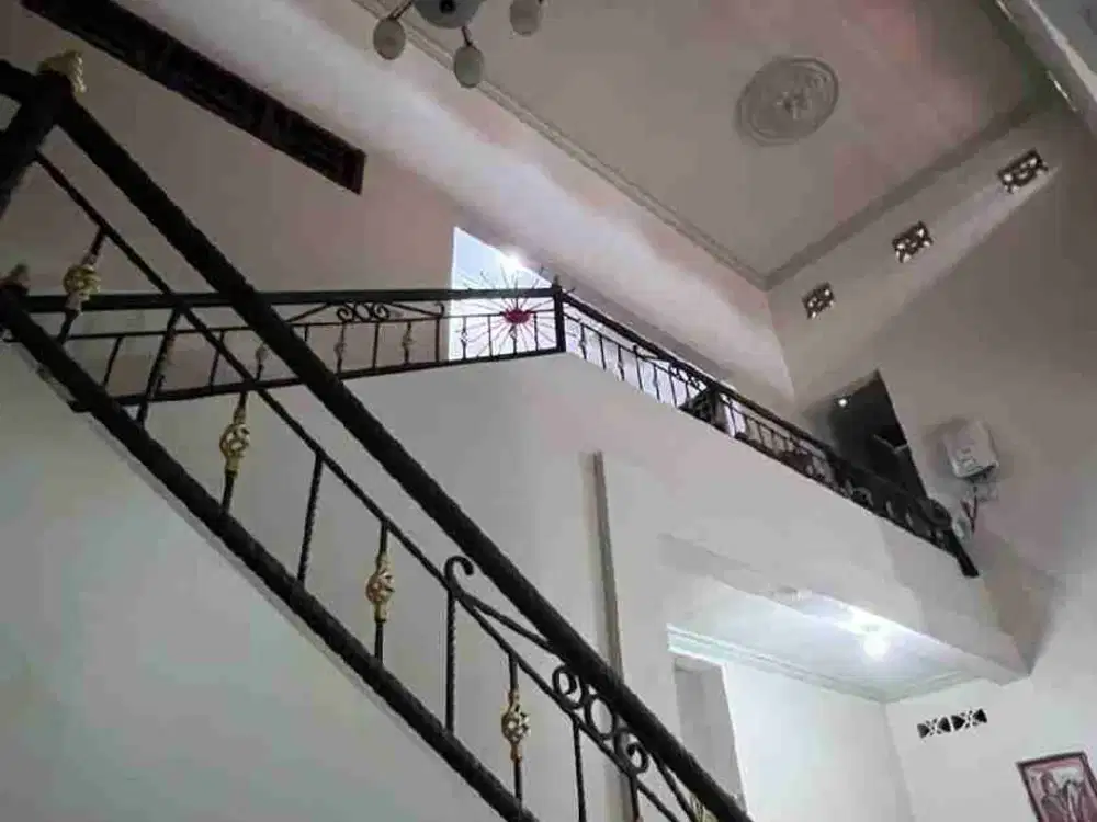 Dijual Rumah Siap Huni Kondisi Bagus Di Manukan Surabaya Barat