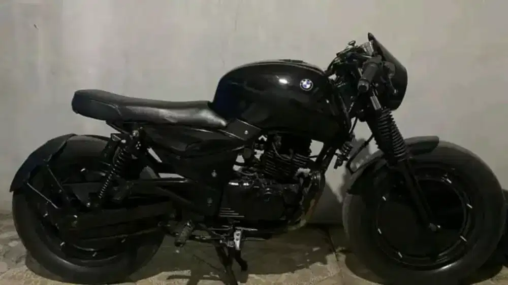 custom caferacer basic pulsar 200 cc