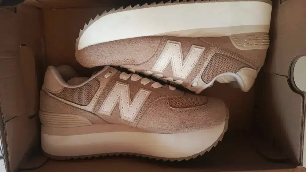 Sepatu New Balance (Baru 1x Pakai)