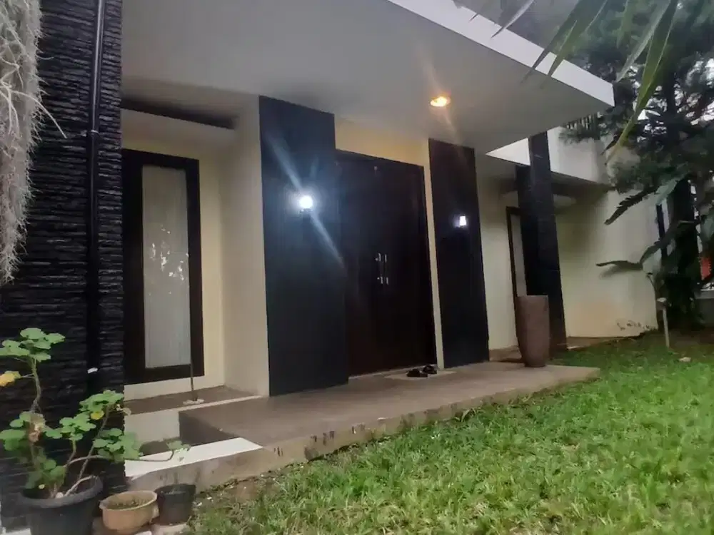Dijual Rumah villa aktif komplek Resort Dago pakar permai Kabupaten Bandung