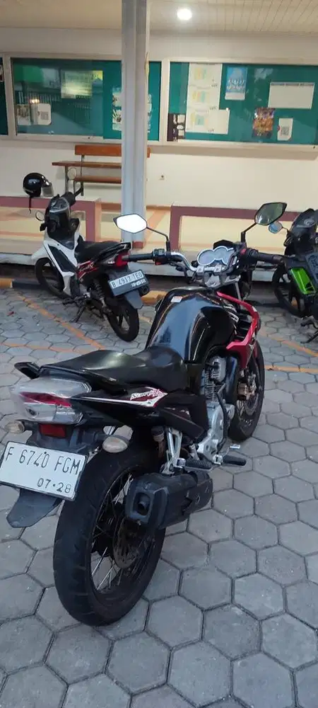 YAMAHA SCORPIO 2013 pajak hidup