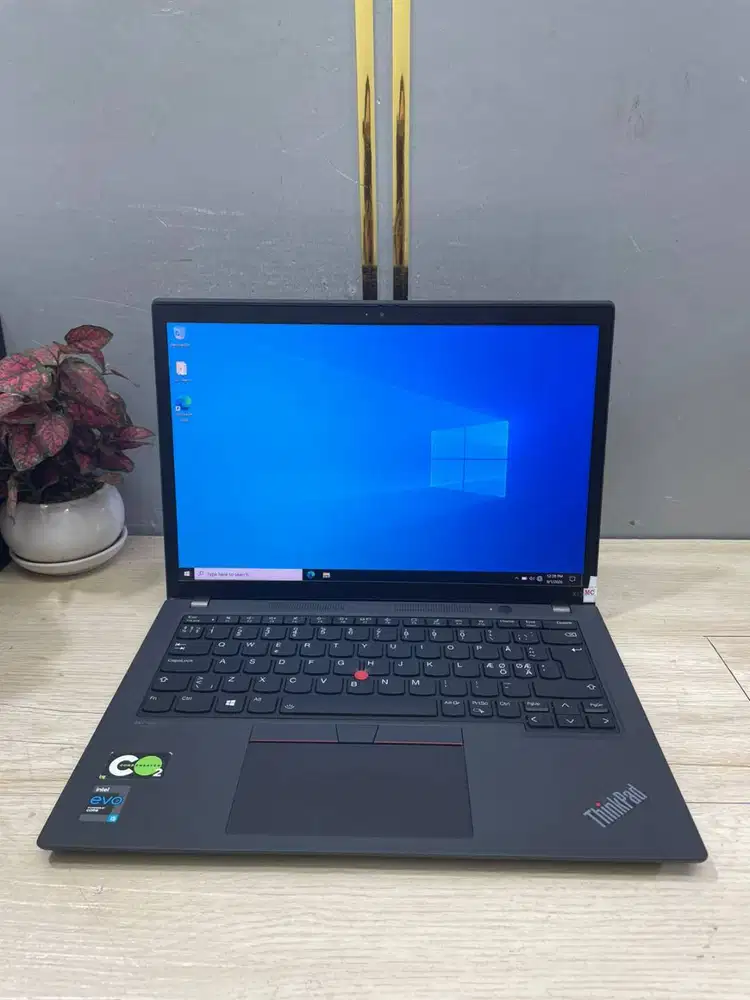LAPTOP SEKOLAH KULIAH KERJA LENOV0 X13 G2 i5 GEN11 16/256 13.3 *ET