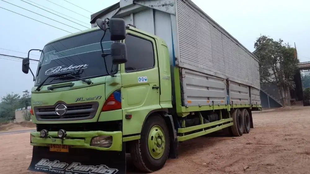 Dibutuhkan Supir Truk Wingbox & Trailer - SIM B2 Umum