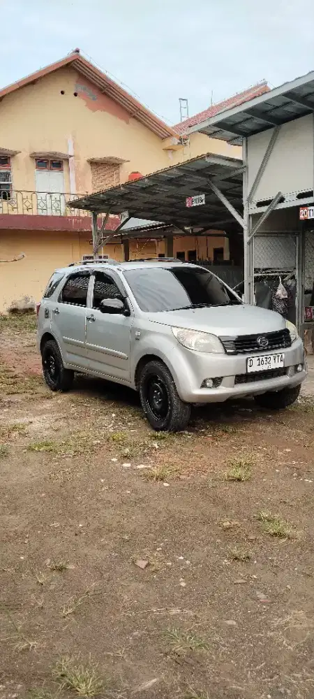 TERIOS 2008 SILVER MANUAL MOBIL PRIBADI
