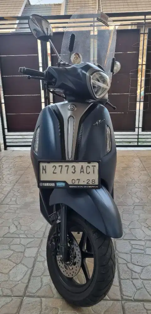Yamaha Grand Filano Lux (Navy) 2023