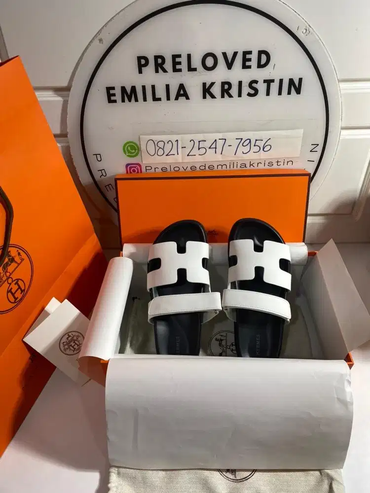 Preloved Chypre Sandal White Black Calfskin