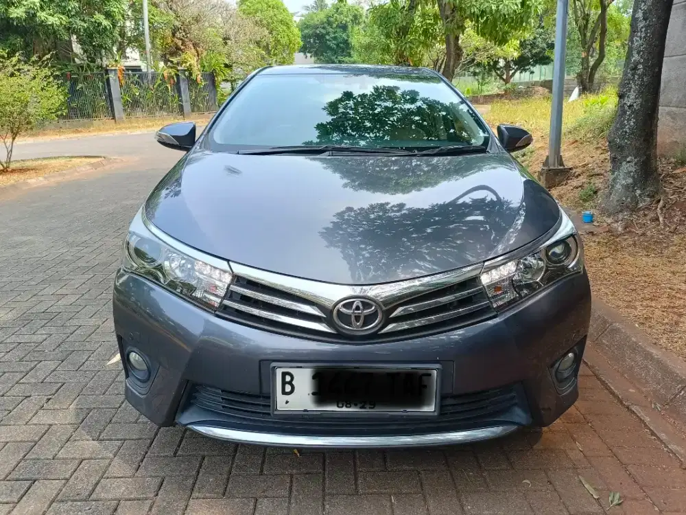 Toyota Corola Altis V AT 2015