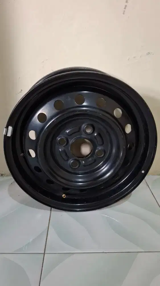 Velg kaleng Ring 13 buat serep