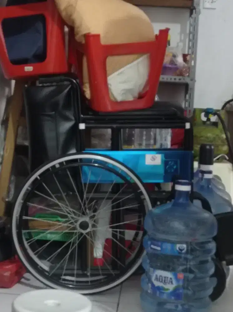 Dijual kursi roda