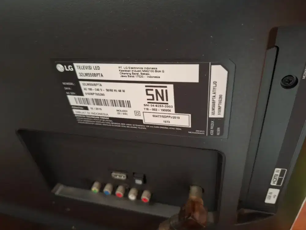 Tv LG 32in jarang pakai