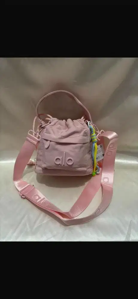 Tas bucket kecil