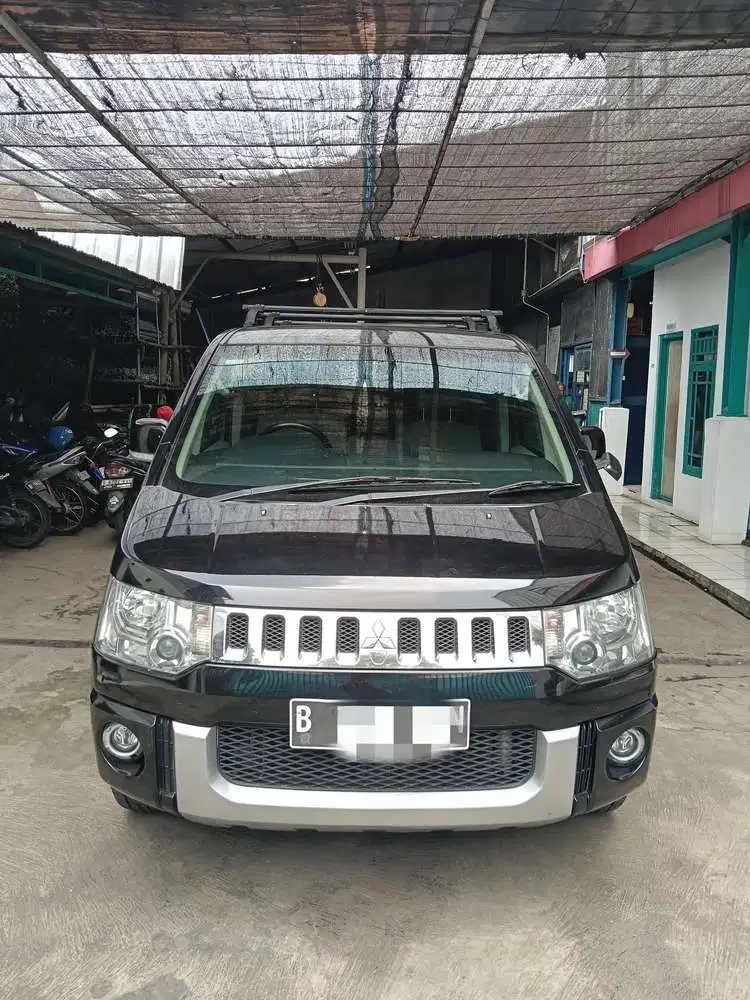 Mitsubishi Delica 2015 Bensin