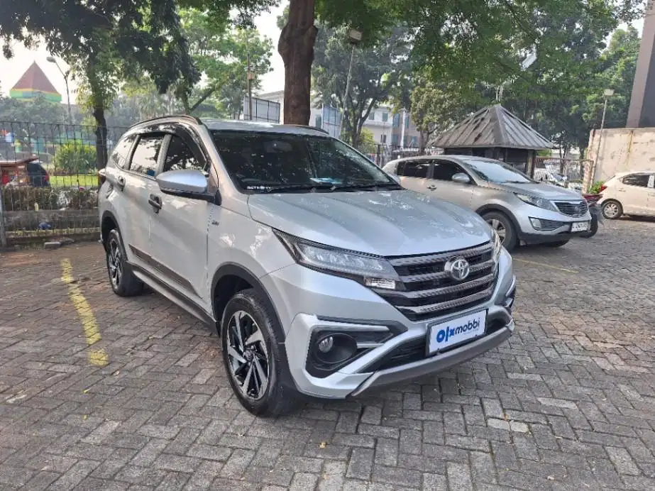 DP MURAH Toyota Rush 1.5 GR Sport Bensin-AT 2022  CDKMB