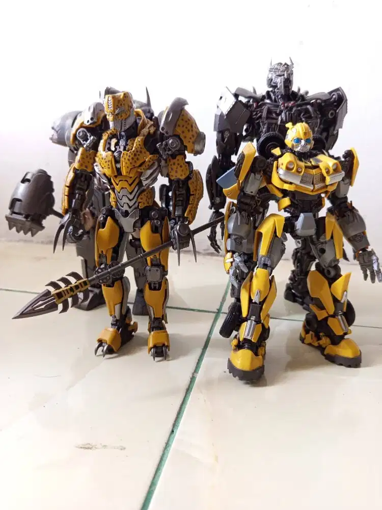 Transformers Yolopark, Cheetor, Rhinox, Bumblebee, Scourge + Primal