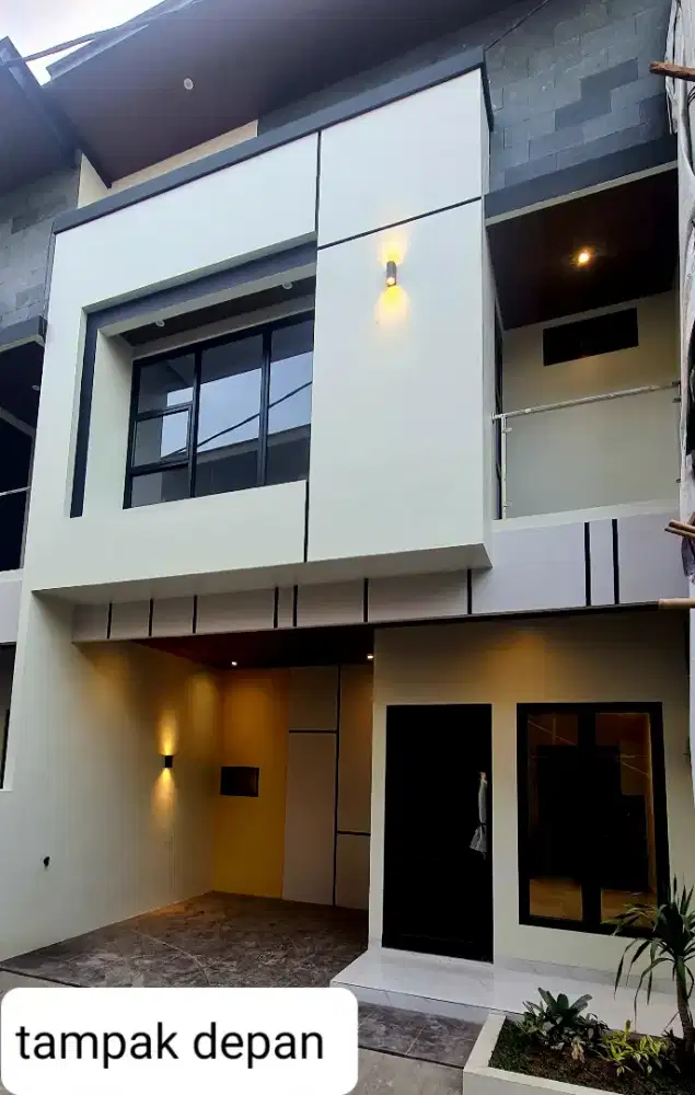 DISEWAKAN — RUMAH BARU 2 LANTAI DI D'ROYAL RESIDENCE JAGAKARSA