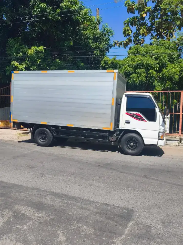 Isuzu Elf LWB 2016 Manual siap diajak kerja